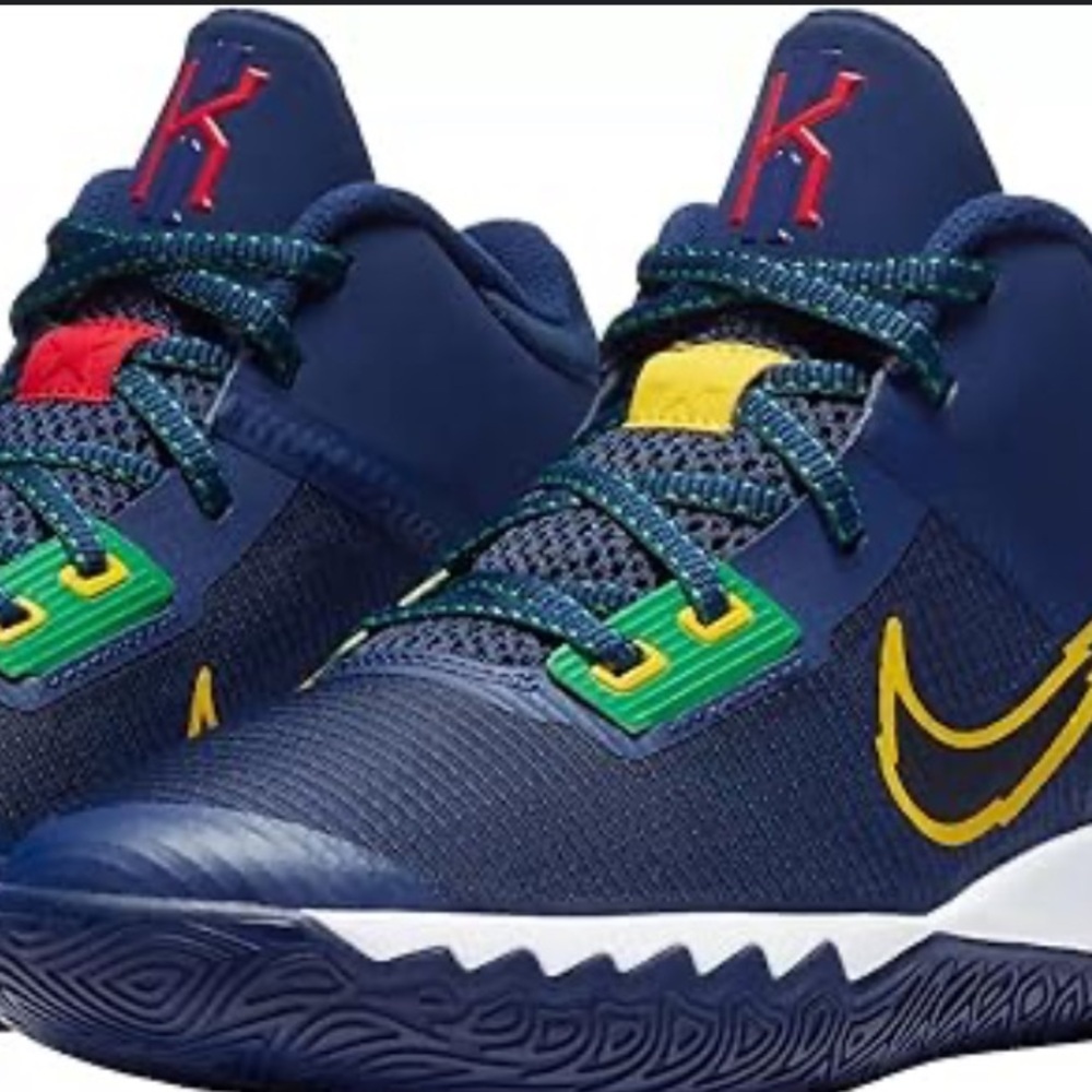 Nike men’s Kyrie flytrap basketball shoes size‎ 8